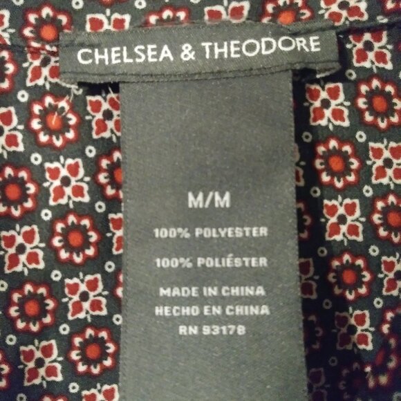 Chelsea & Theodore Print Button Down Top - Picture 4 of 6